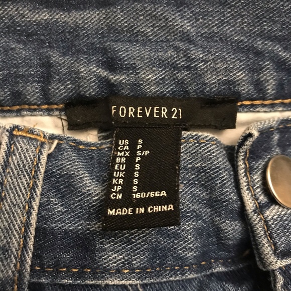 Forever 21 Jean shorts - Picture 2 of 2